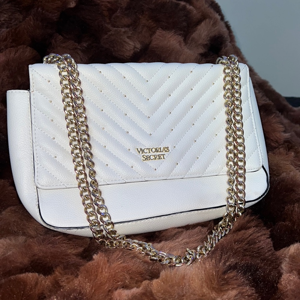 Victoria’s Secret white bag